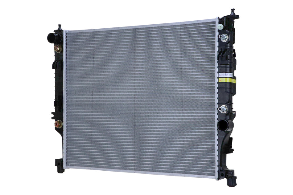 HELLA Radiator MERCEDES-BENZ, GL320, GL350, GL450, GL550, ML320, ML350, ML500, ML550, R320, R350, 2006-2012